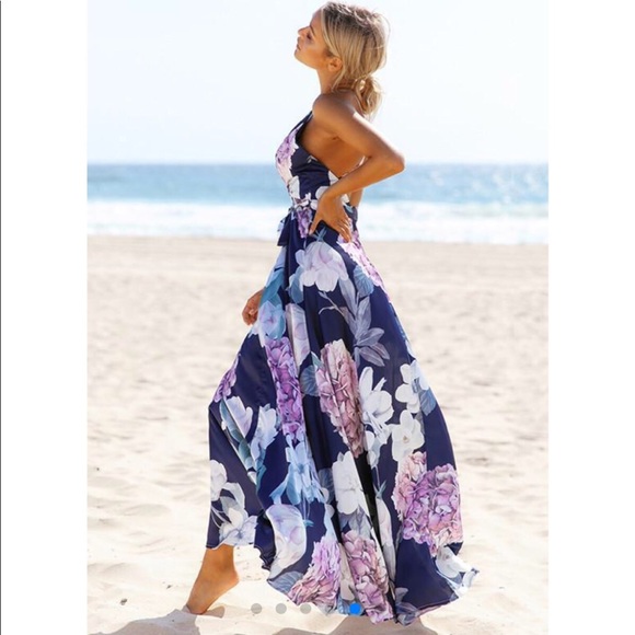 🆕Deep V-Neck Floral Printed Maxi Dress - Picture 3 of 5